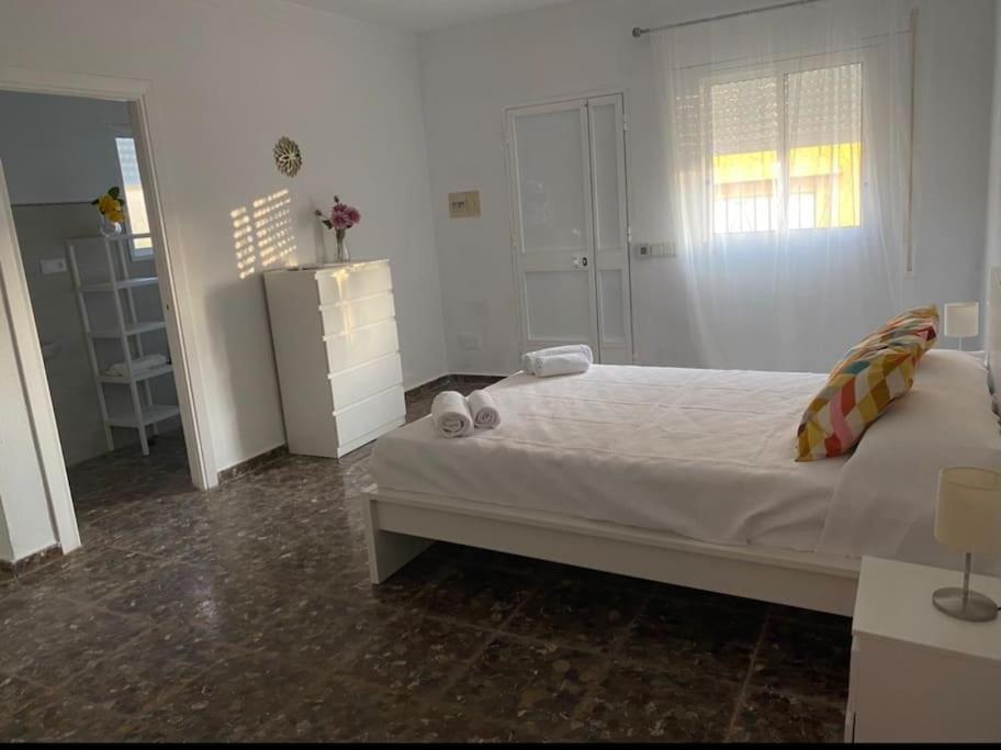 Apartamento Bonita Casa En Bolonia Exterior foto